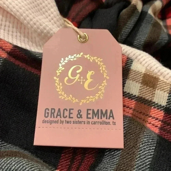 Grace & Emma FALLING LEAVES PULLOVER HOODIE WITH BALLOON SLEEVE - Picture 4 of 4